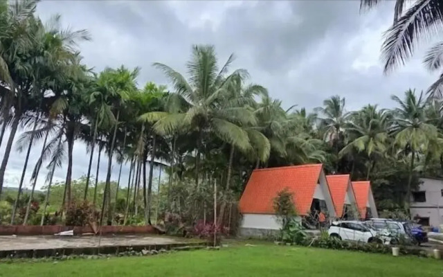 Rustic Palms - Restaurant & Cabins