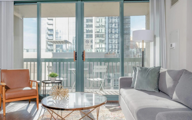 Chicago | Exquisite Studio River North Apartment