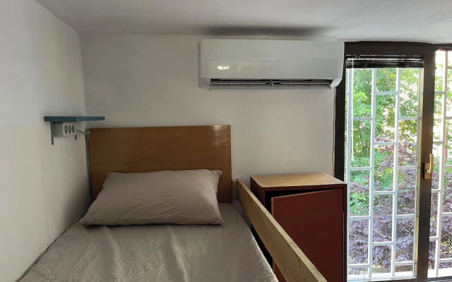 Chillton Hostel