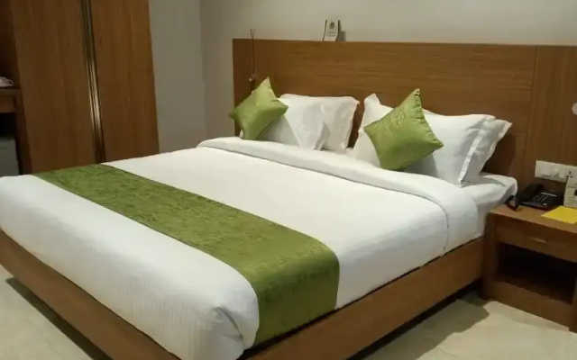 Hill Way Grand