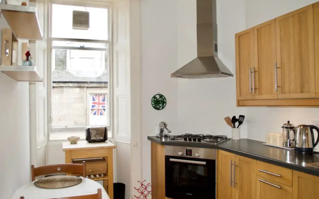 Cosy 1 Bedroom Home In Edinburgh