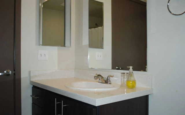 Seattle Center Luxury Suites by NSpire