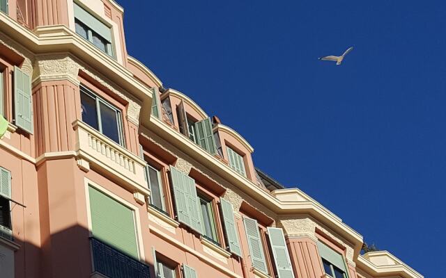 Отель Charmant Studio - Centre de Nice Франция, Ницца - отзывы, цены и фото номеров - забронировать отель Charmant Studio - Centre de Nice онлайн вид на фасад
