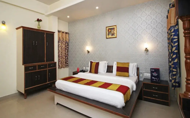 OYO 9388 Yash Hotel