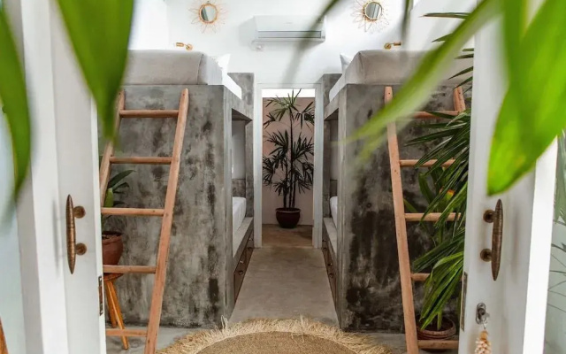 Dreamsea Canggu Hostel
