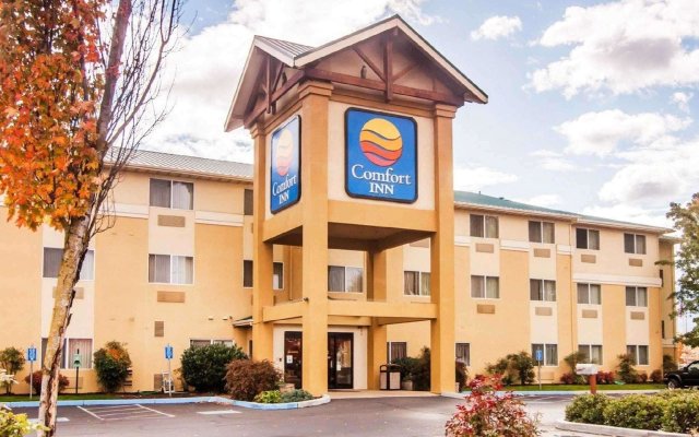Comfort Inn South in Medford, United States of America from 139$, photos, reviews - zenhotels.com hotel front