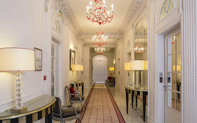 Majestic Hotel - SPA Champs Elysées