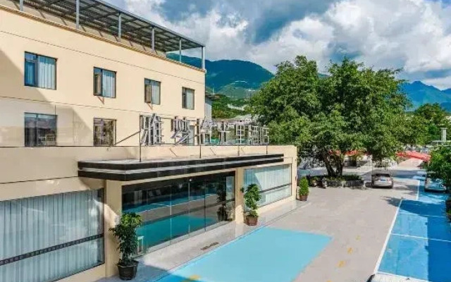 Hanyuan Yameng Shiguangli Hotel