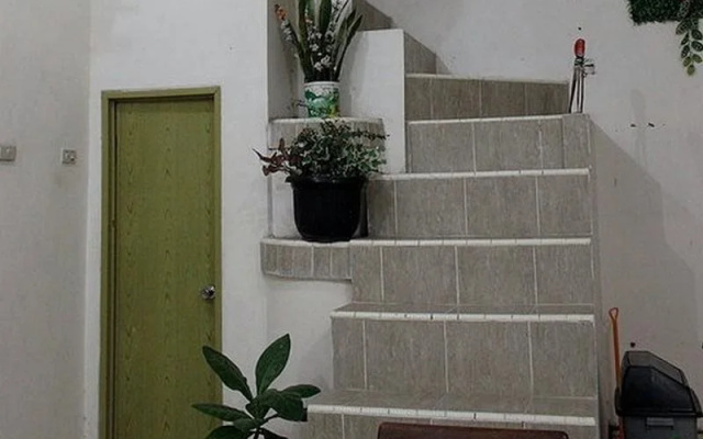 Monalisa Stabas Krui Hotel