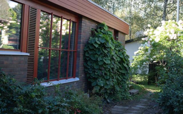 Отель Guesthouse Stranda Helsinki вид на фасад