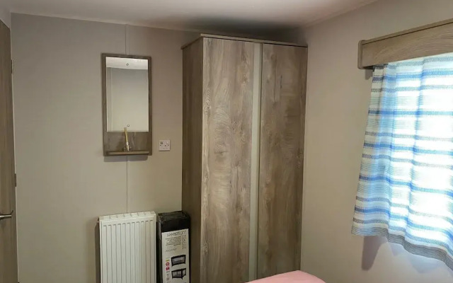 Immaculate 3 Bedroom Caravan in Presthaven