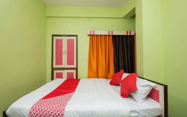 OYO 12803 Moon Light Hotel