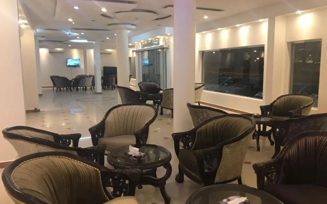 Almakan Almosafer Hotel 106