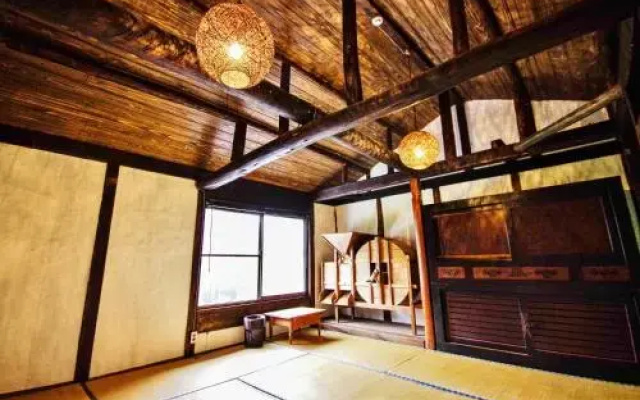Shikoku Guesthouse Osakanakunchi