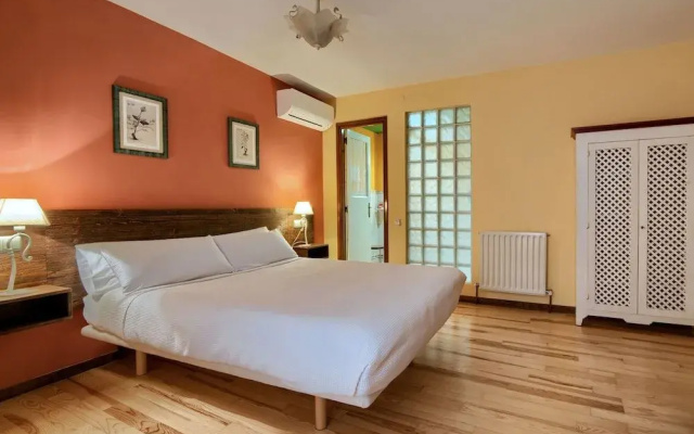 Hostal Almadiero