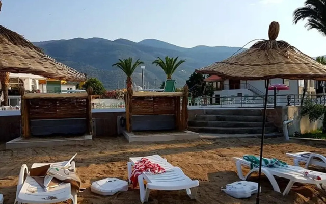 Kaju Beach Hotel