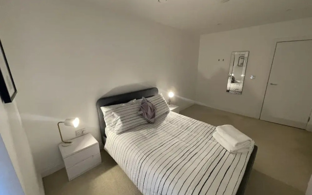 Remarkable 2-bed Apartment in London