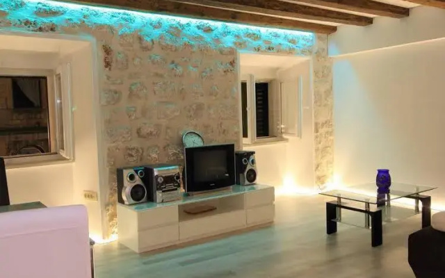 Apartment 4 You