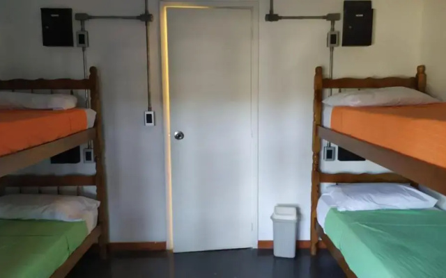Hostel Del Puerto (Adults only)