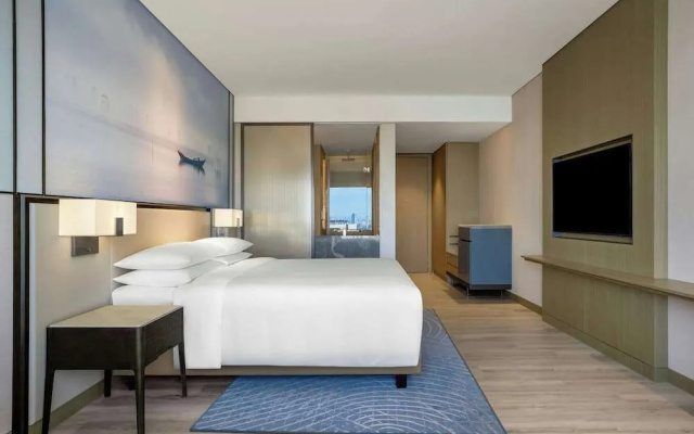 Courtyard by Marriott Danang Han River