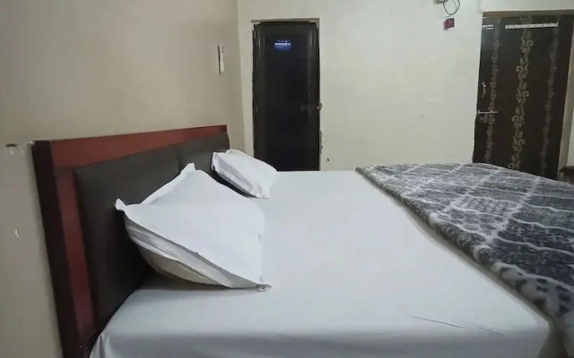 Brajrani Hotel