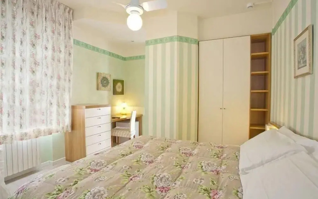 Hotel Blue Silver