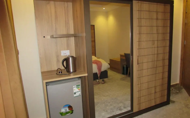 Lavent Park Serviced Apartments - Economic