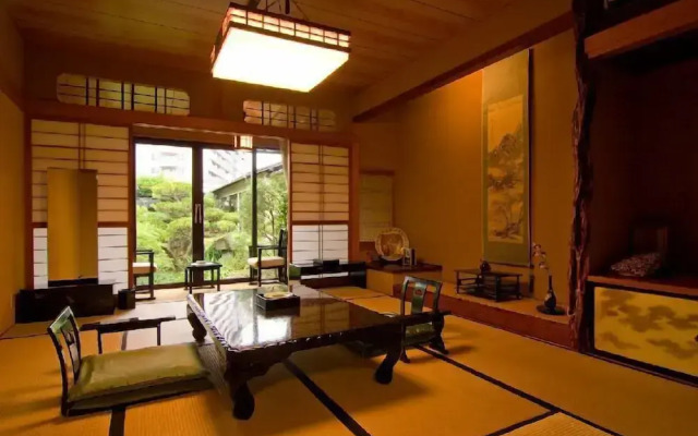 Ryotei Takano