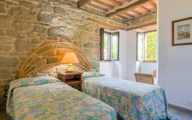 Spacious Holiday Home With Swimming Pool