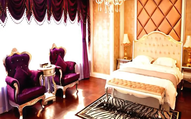 Holiday Inn Mansion