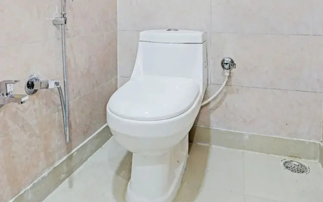 OYO Flagship Hotel Shivam Palace