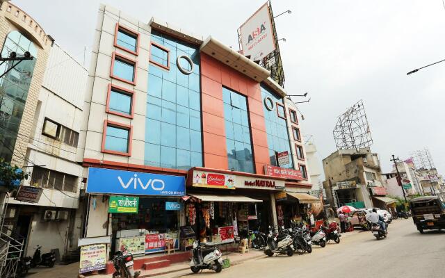 OYO 14711 Hotel Natraj вид на фасад