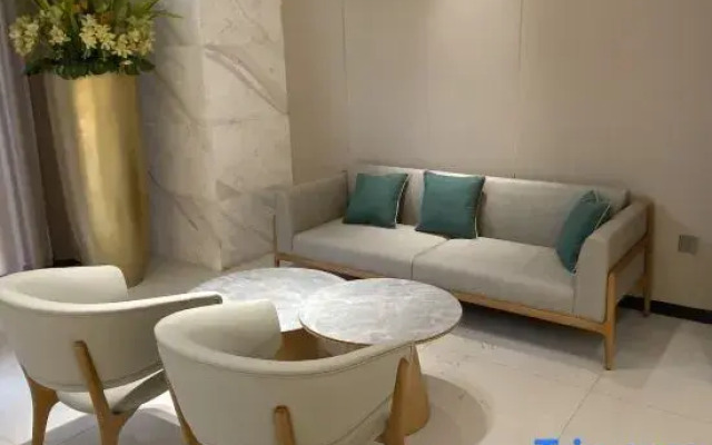 Starway Hotel (Wuhan Optics Valley baidu edifice)