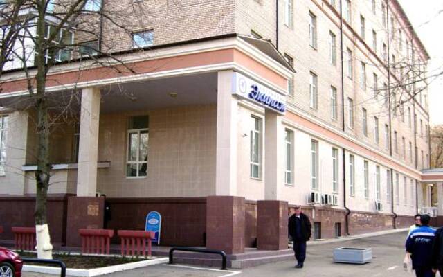 Гостиница Экипаж Внуково вид на фасад