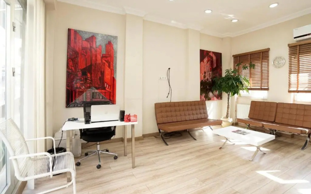 Taksim Neo Pera Suites