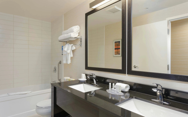 Fairfield Inn & Suites by Marriott Belleville
