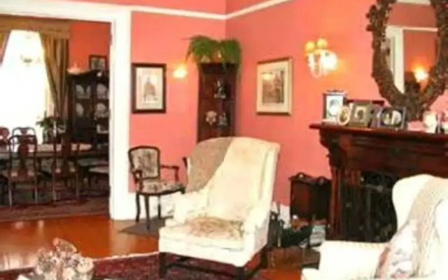 Auberge McGee's Inn