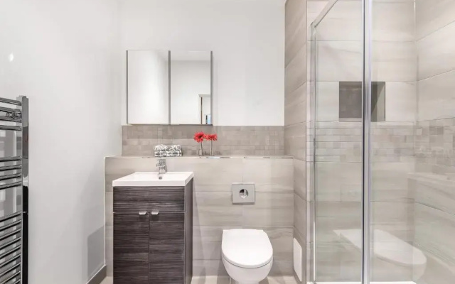 Celador Apartments - Wellington House