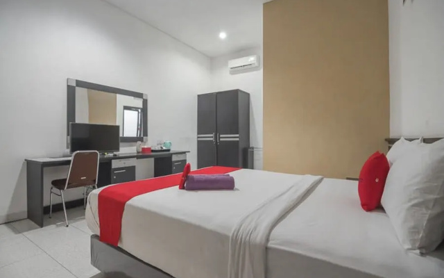 RedDoorz near Radin Intan Airport Lampung 2