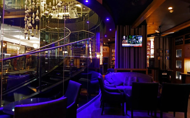 Davinci Hotel And Suites On Nelson Mandela Square