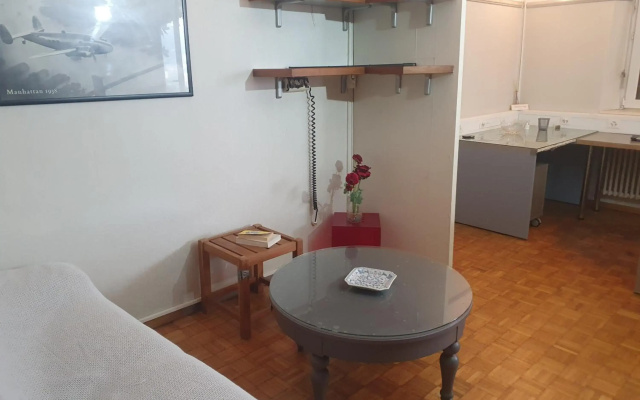 Economy Studio Central Lugano