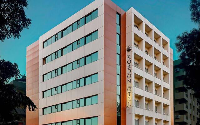 Kordon Hotel Alsancak Турция, Измир - отзывы, цены и фото номеров - забронировать отель Kordon Hotel Alsancak онлайн вид на фасад