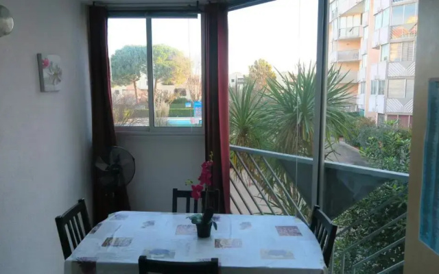 Appartement residence avec piscine a deux pas des plages