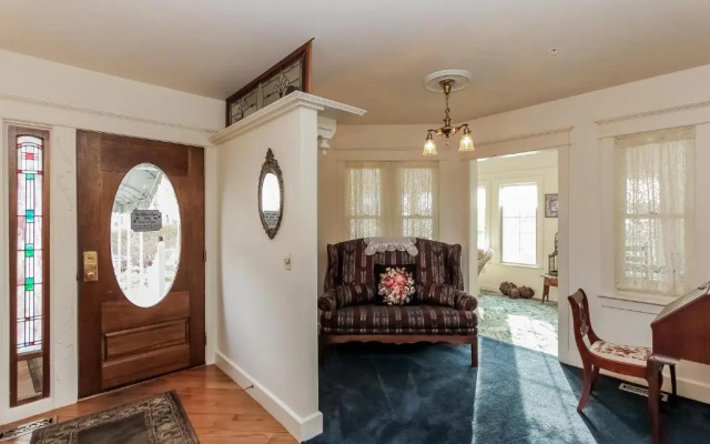 Yelton Manor Bed & Breakfast