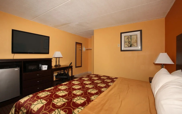 BLUE SKY INN Glens Falls-Saratoga-Lake George