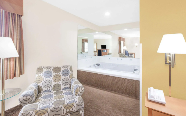 Baymont by Wyndham Port Huron