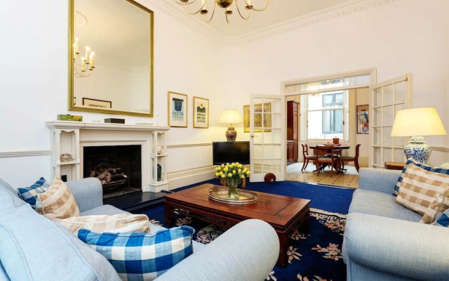 Queen's Gardens Flat