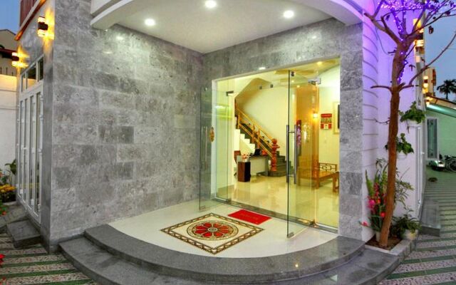 Отель Center Homestay Вьетнам, Хойан - отзывы, цены и фото номеров - забронировать отель Center Homestay онлайн вид на фасад