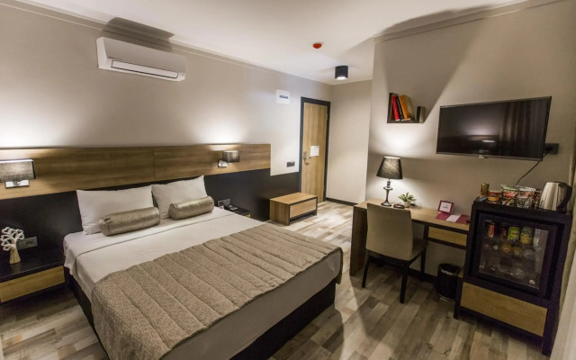 Kalevera Hotel