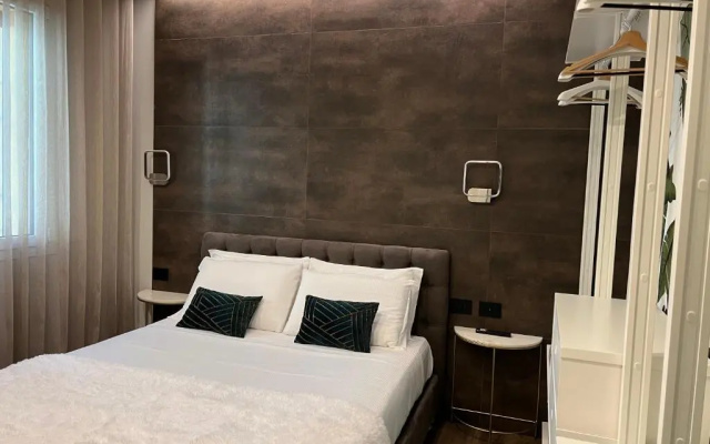 DR54 Apartments